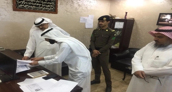 بالصور.. ضبط مجموعة من المخالفين لنظامي العمل والإقامة بالجوف