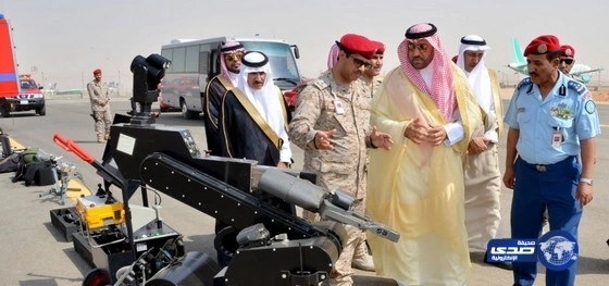 الأمير تركي بن عبدالله يزور مطار الملك خالد الدولي 
