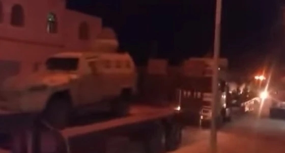 بالفيديو.. تعزيزات عسكرية سعودية ضخمة تصل إلى محافظة المهرة اليمنية