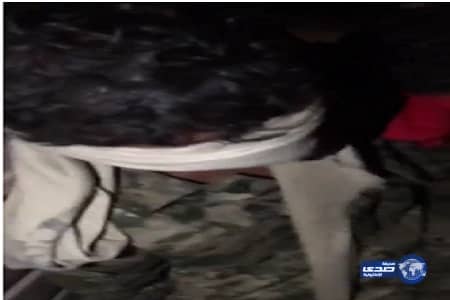 مقطع فيديو لقناص المخلوع صالح بعد أسره من قبل القوات السعودية