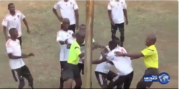 الهلال ينهي تحضيراته الميدانية استعدادا لمواجهة الرائد "صور"