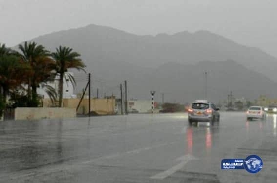 الطقس: سحب رعدية ممطرة على مكة والمدينة