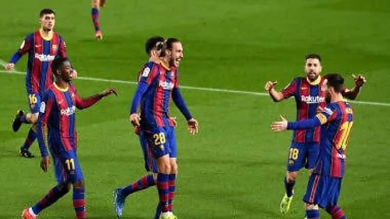 حسم 4 صفقات مجانية لبرشلونة 