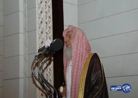 المفتي يطالب بعدم إقامة المباريات ما بين صلاتي المغرب والعشاء