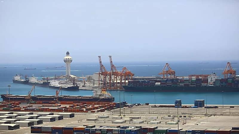 إطلاق مبادرة تسهيل إجراءات استيراد الحاويات الفارغة في الموانئ