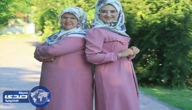 بالصور.. جلسة تصوير لأم وابنتها تٌثير اعجاب المتابعين