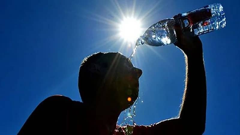 طرق تجنب ضربة الشمس