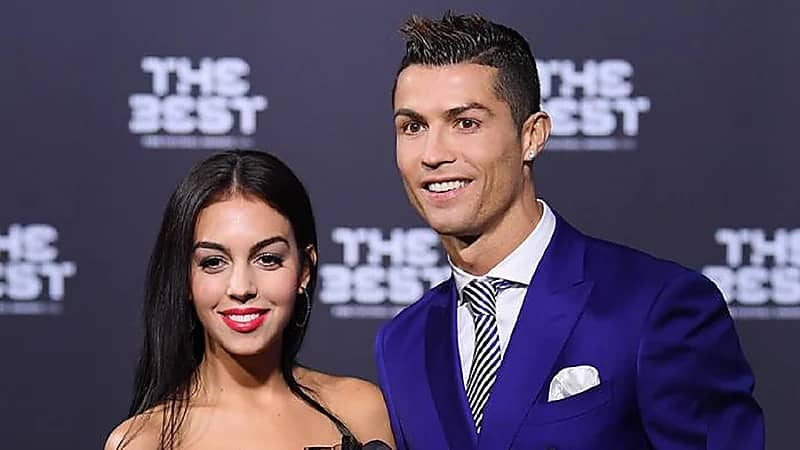 رونالدو وجورجينا يكشفان عن مفاجأة مرتقبة لهما
