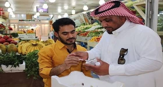 بلدية وسط الدمام تقوم بزيارة 463 منشأة صحية الشهر الماضي