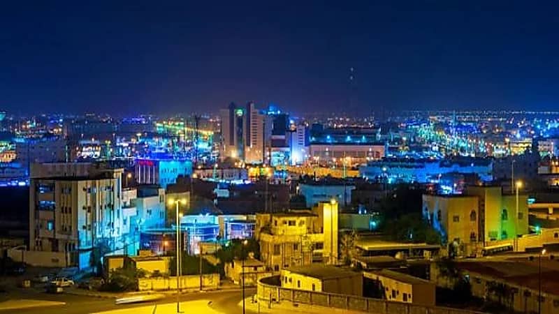 وجبة غداء تسمم  60 شخصا في جازان
