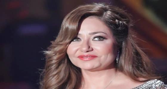 بالصور.. الظهور الأول لـ " ليلي علوي " مرتدية الحجاب