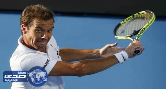 البولندي يانوفيتز يفجر مفاجأة ويقصي ديميتروف من بطولة شتوتجارت للتنس