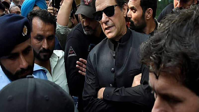 عمران خان يدعو إلى احتجاجات في جميع أنحاء البلاد