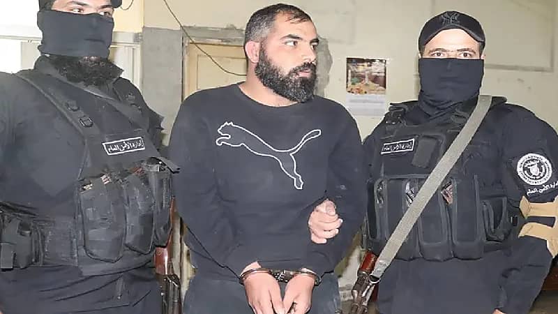 الإطاحة بمسؤول سوري عذب وقتل وأحرق جثث متظاهرين