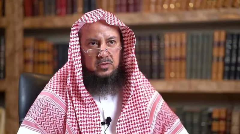 هل يجوز لمن حلت عليه كفارة اليمين استبدال الإطعام بالصيام..السليمان يجيب