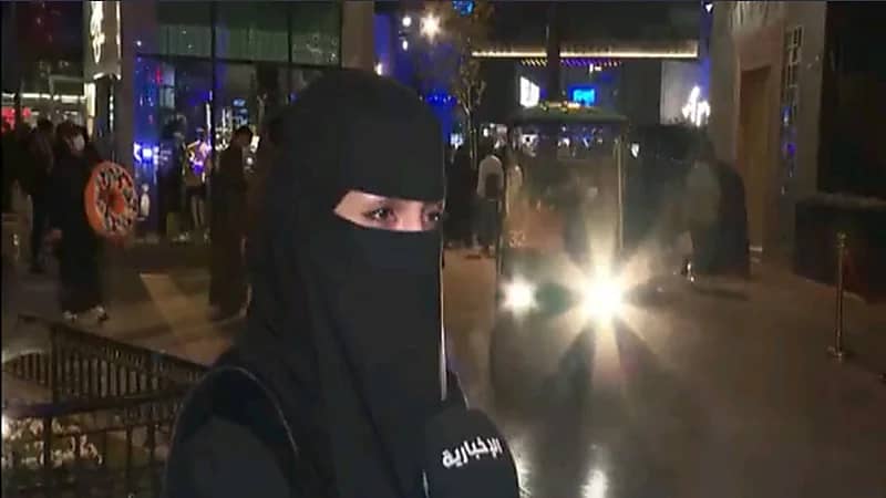 شاهد.. استطلاع رأي مواطنين بشأن حفلات الطلاق التي انتشرت مؤخراً