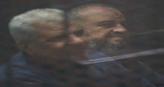 حبس محمد مرسي و18 آخرين بقضية إهانة القضاء المصري 3 سنوات