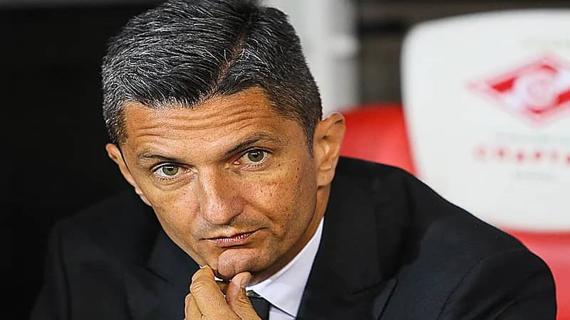 الأهلي يجدد طلب التعاقد مع مدرب الهلال السابق