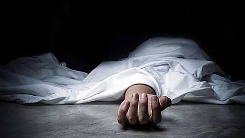 رجل يذبح مزارع وحفيدته لرفضها الزواج منه