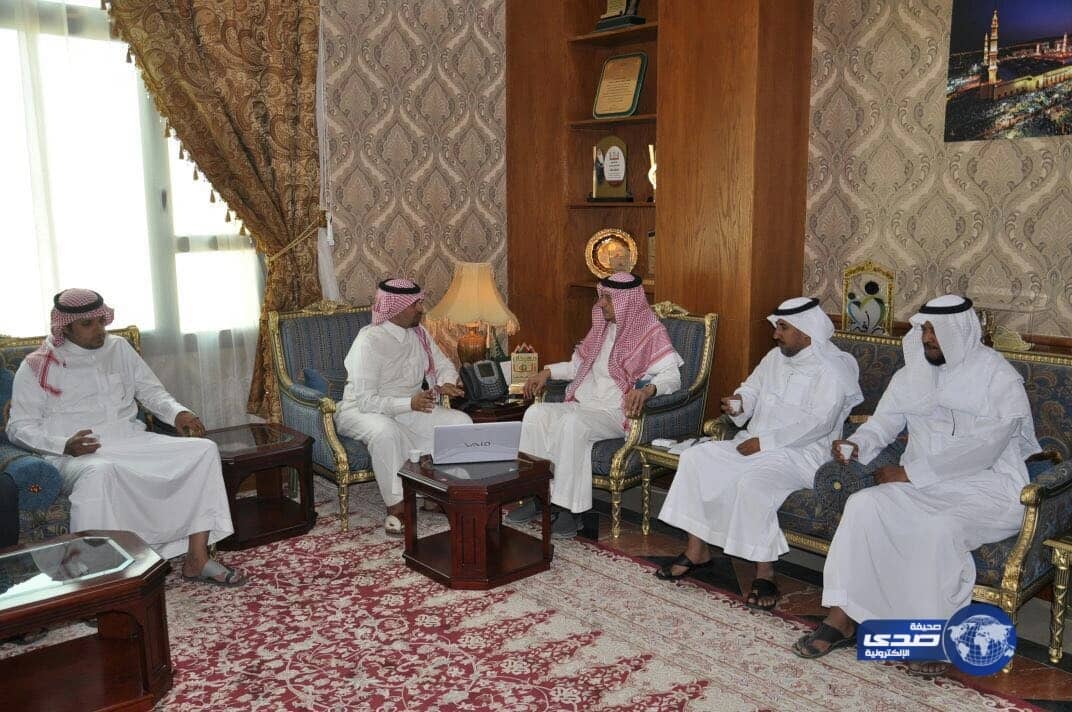 أبرز اكتشافات موقع العبلاء على طاولة محافظ بيشة