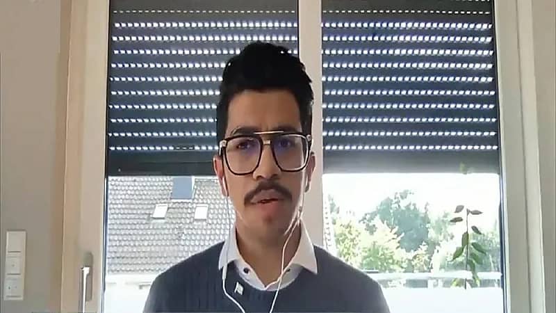 بالفيديو.. مبتعث سعودي يطور جهازاً يحفظ الدم لفترة تصل إلى 30 عاما