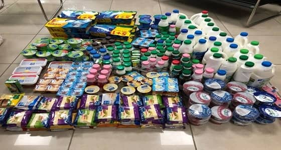 بالصور.. مصادرة مواد غذائية لسوء التخزين في " الرس "