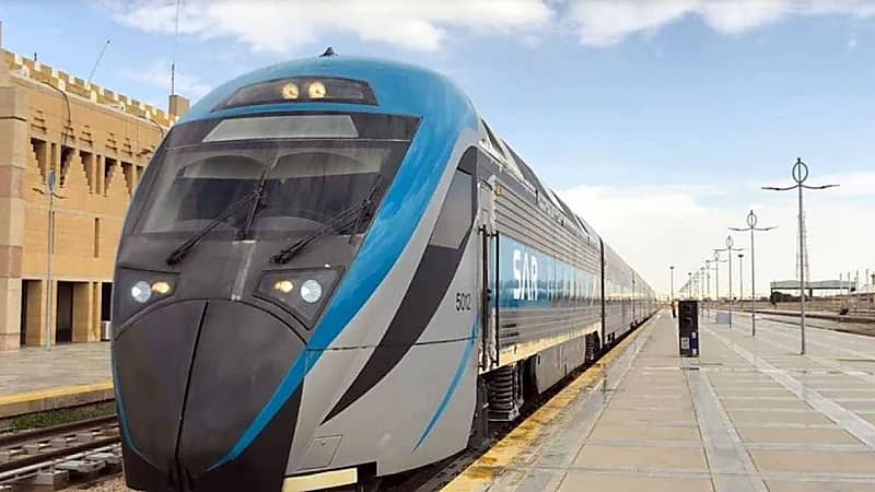 ‎عقوبات من يخرج الأيدي أو الأرجل من نوافذ القطارات