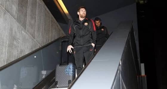 جماهير الريال يستقبلون لاعبي برشلونة بالعبارات الساخرة