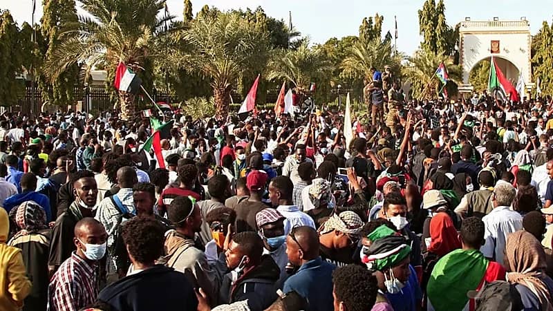 انقطاع خدمة الإنترنت قبل التظاهرات المرتقبة بالسودان