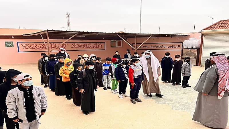 بالفيديو.. انطلاق الطابور الصباحي في ابتدائية عرعر