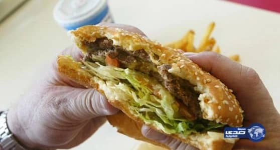 الأباتشي السعودية تشن هجوماً على مواقع للحوثيين في جبال طور اليمنية