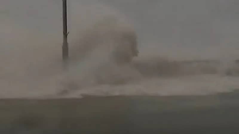 بالفيديو.. إعصار هائل يضرب كوريا الجنوبية