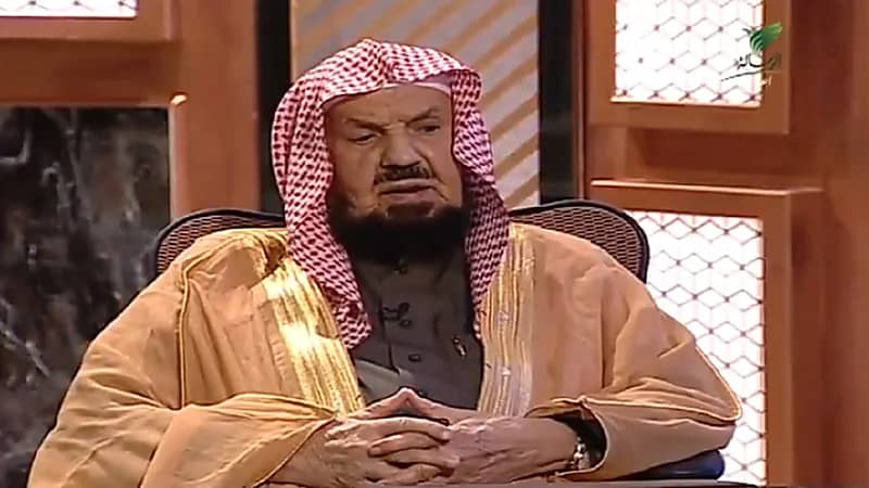بالفيديو.. الشيخ المنيع يوضح حكم قتل الحيوانات المؤذية