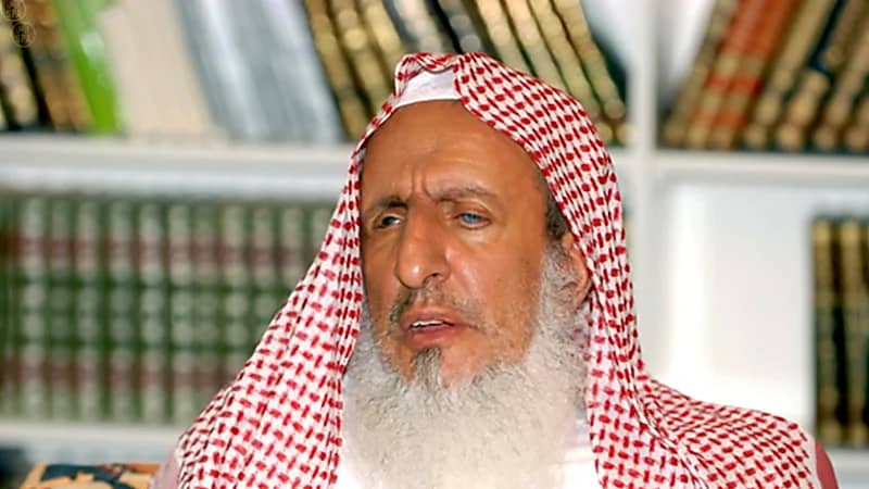 مفتي المملكة: ابتلي العالم في هذا الزمن بجرأة ماجنة ودعاوى باطلة وشعارات فاسدة