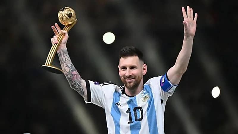 "ميسي" يتصدر التشكيلة المثالية لمونديال 2022