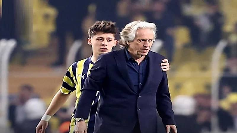 جيسوس ينسب سبب تعاقد ريال مدريد مع جولر لنفسه