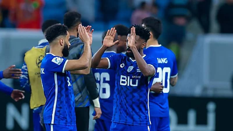 صافرة "البلوي" تضبط مباراة الهلال والوحدة