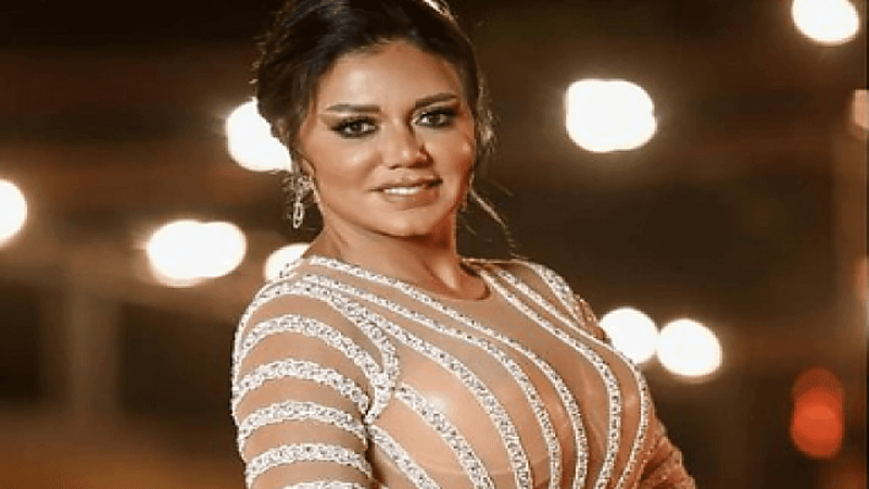 رانيا يوسف تشارك جمهورها بصورة تضعها في مرمى الانتقادات مجددا