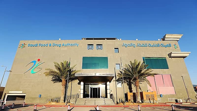 فرض حظر مؤقت على استيراد لحوم الدواجن من مقاطعة في بولندا ورفعه عن روسيا