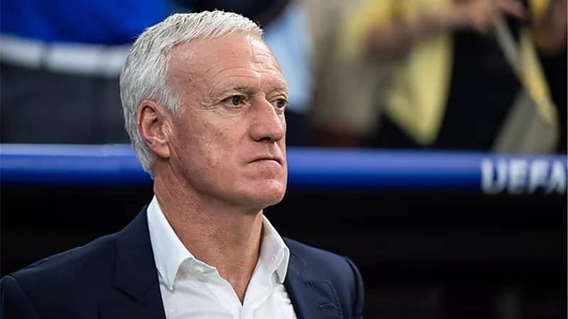 حسم مصير مدرب فرنسا بعد الخروج من اليورو