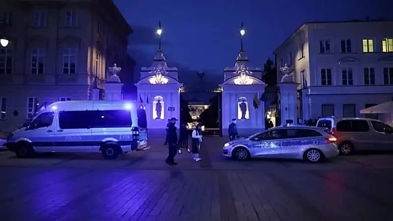 طالب يذبح موظفة جامعية ويلتهم أجزاء من جسدها