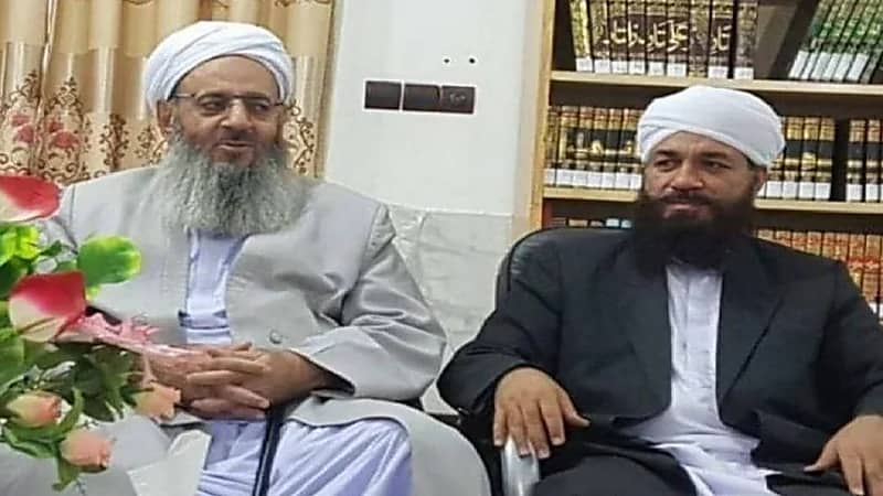 "الملالي" يعتقل مقربا من إمام أهل السنة في زهدان بسبب المظاهرات