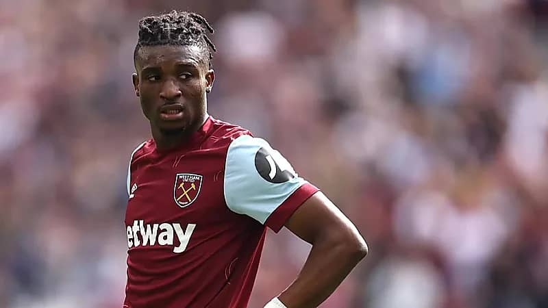 قدوس يقترب من الهلال