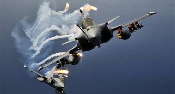 غارات التحالف تستهدف دبابة للحوثيين.. والتقهقر يسيطر على صفوفهم