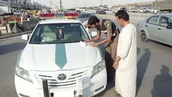 « مرور مكة » يبدأ حملة واسعة لإزالة المركبات التالفة والوقوف المزمن