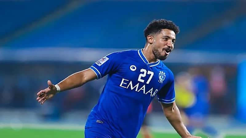 بالفيديو.. ناقد رياضي: شخصية هلالية عرض اللاعب "باهبري" على نادي الاتحاد