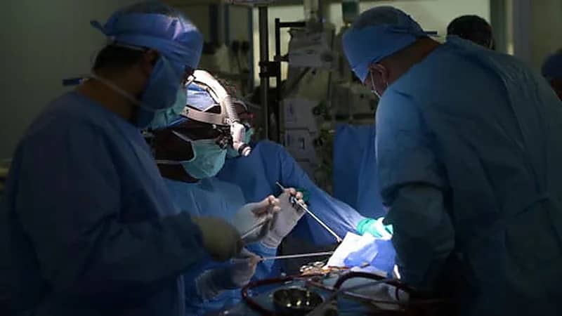 تدخل عاجل ينقذ حاجًا قرغيزيًا من جلطة رئوية حادة