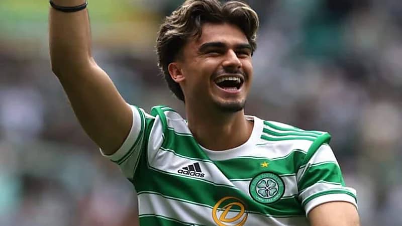 الأهلي يقطع الطريق على الاتحاد ويقدم عرضاً لفيليبي