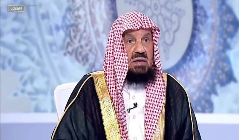 "مات الجنين" فهل يسمًّى ويعق عنه ويغسل ويكفًّن؟.. المنيع يجيب "فيديو"