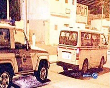 مخمور يفحط بسيارة الصحة